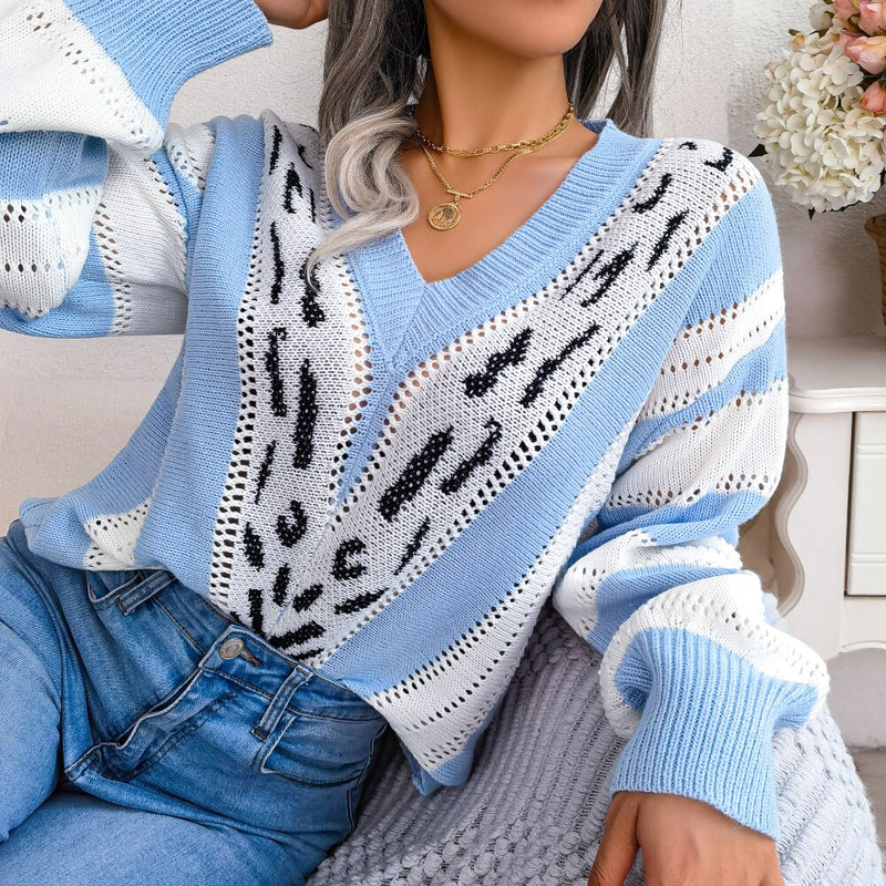 Mika Sweater | Elegante V-hals trui met luipaard voor dames
