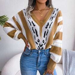 Mika Sweater | Elegante V-hals trui met luipaard voor dames