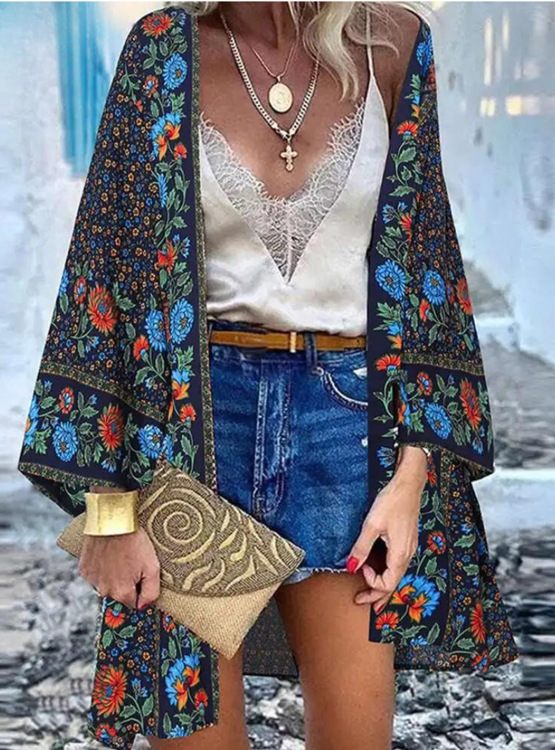 Bertha Beach cardigan | Zomerse damescardigan in boho-stijl met kleurrijk bloemenmotief