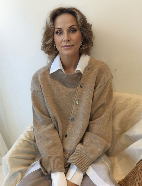 Jacque Sweater | Chique zachte trui met diagonale knoopsluiting