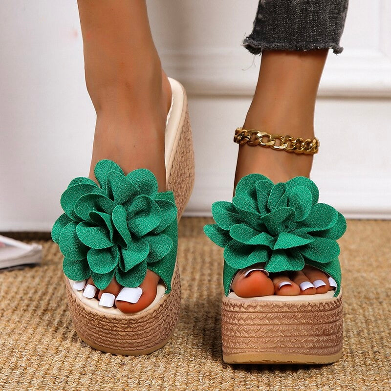 Nikkie Wegde Sandalen | Comfortabele Trendy zomerse sandalen met bloem detail voor dames